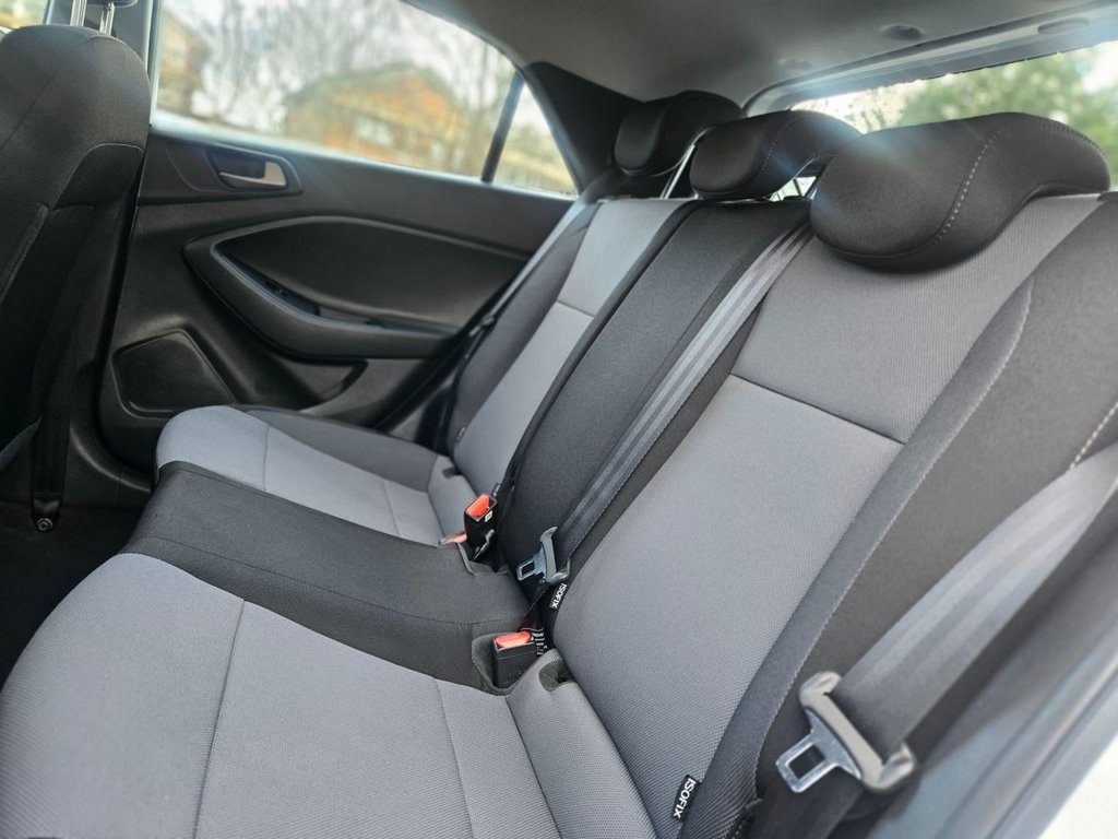 Used Hyundai i20 2018 for sale - 76768588: Photo 22