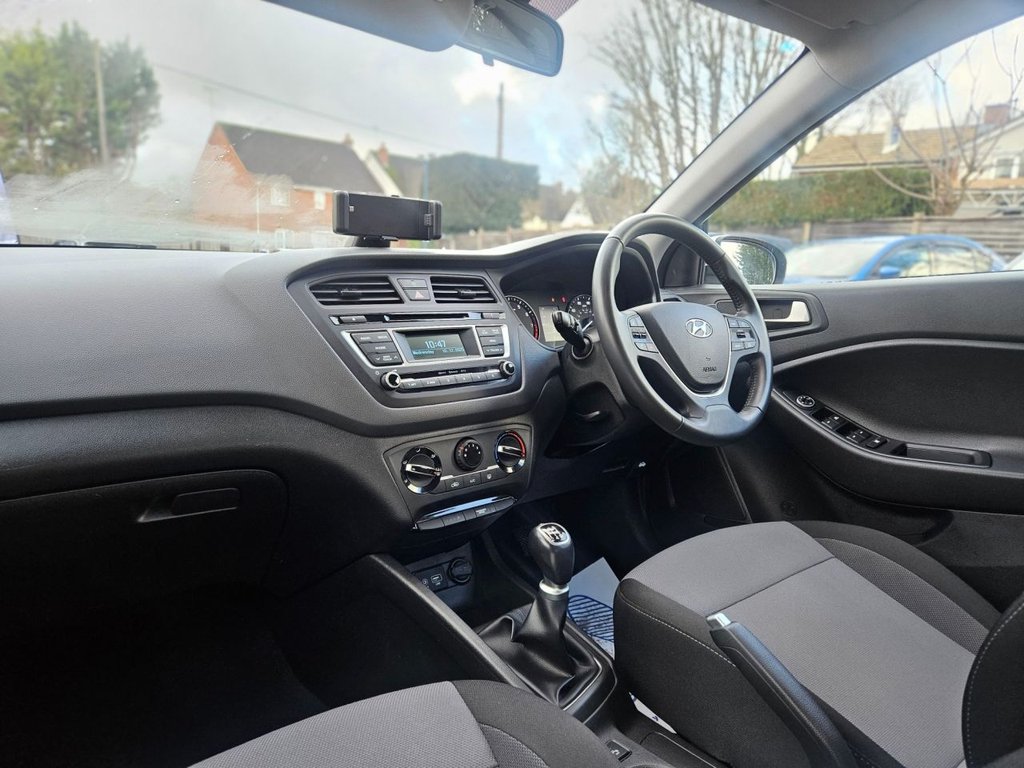 Used Hyundai i20 2018 for sale - 76768588: Photo 4