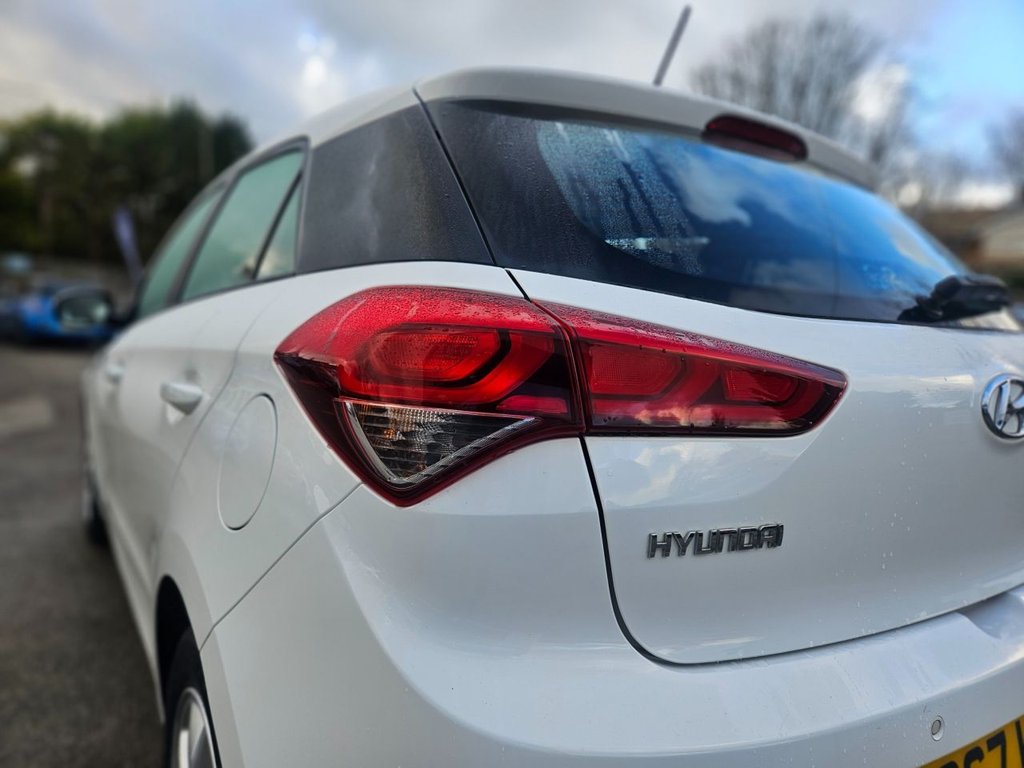 Used Hyundai i20 2018 for sale - 76768588: Photo 5