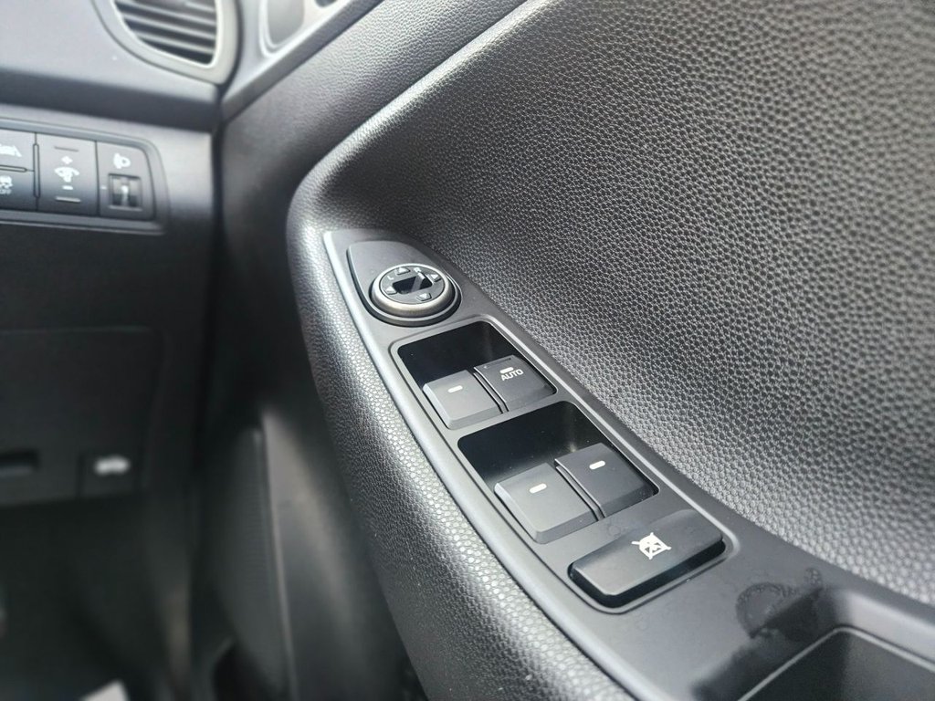 Used Hyundai i20 2018 for sale - 76768588: Photo 9