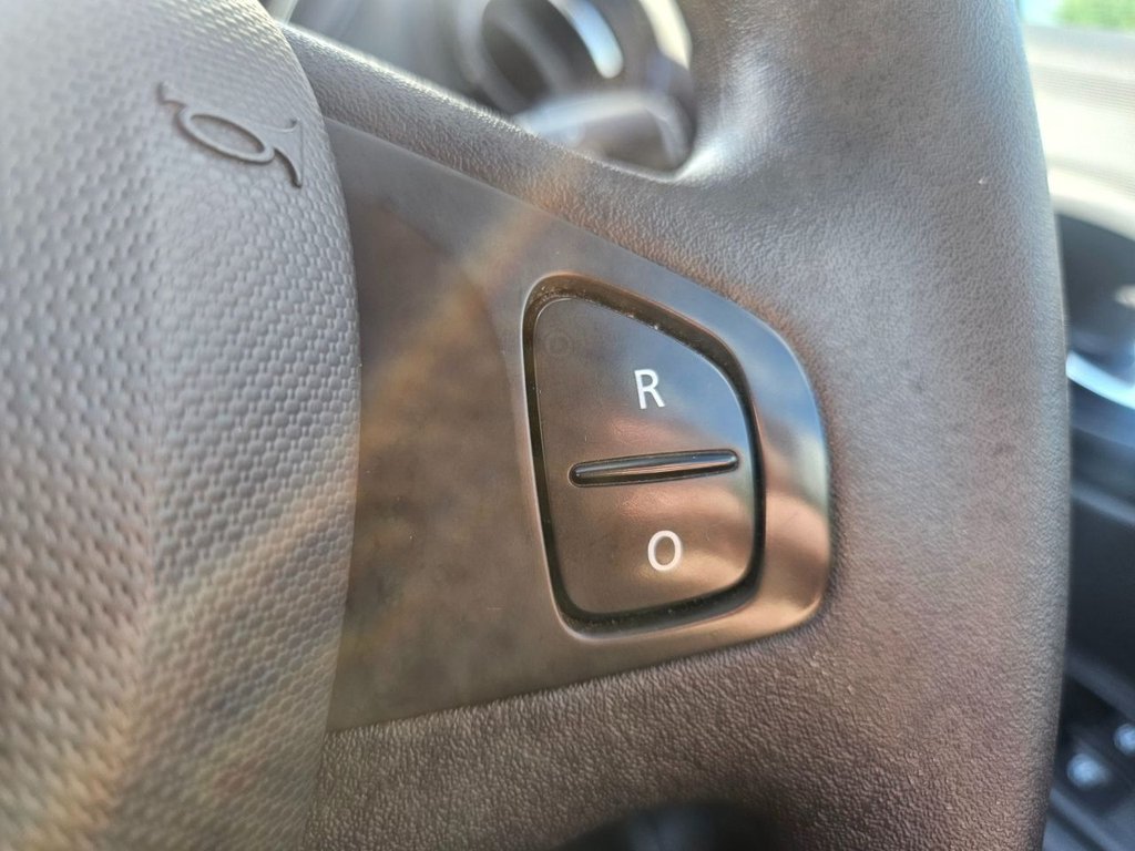 Used Renault Captur 2016 for sale - 76470445: Photo 11