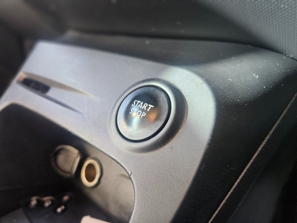 Used Renault Captur 2016 for sale - 76470445: Photo 17