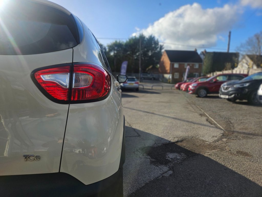 Used Renault Captur 2016 for sale - 76470445: Photo 21