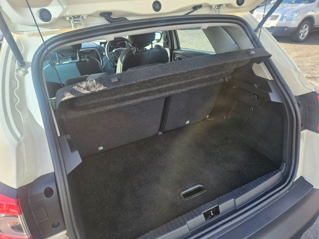 Used Renault Captur 2016 for sale - 76470445: Photo 22