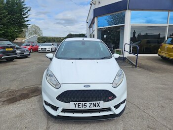 Used Ford Fiesta 2015 for sale - 78457933: Photo