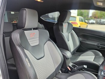 Used Ford Fiesta 2015 for sale - 78457933: Photo