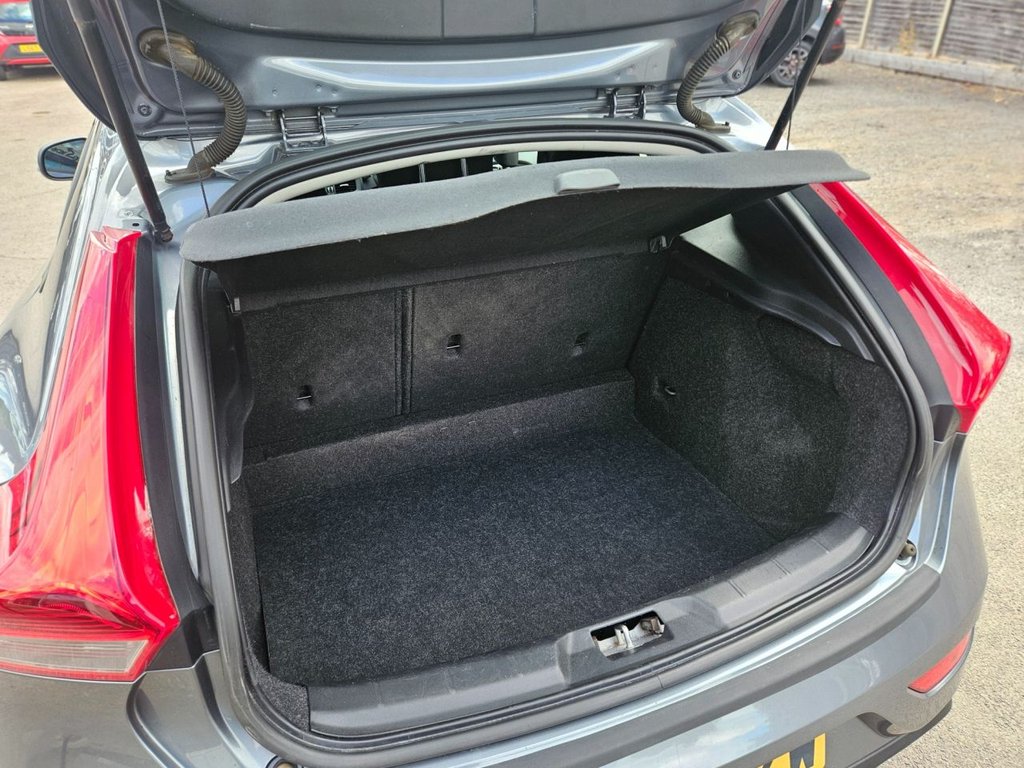 Used Volvo V40 2017 for sale - 77779855: Photo 16