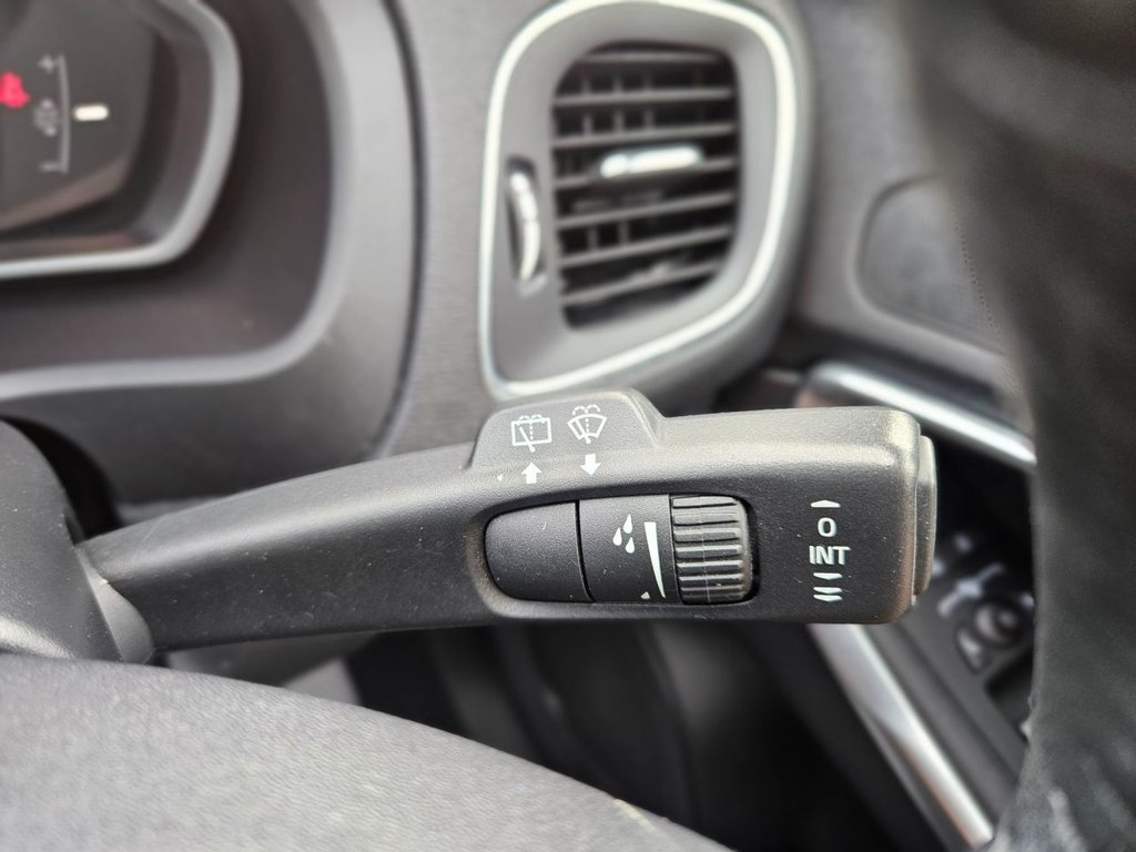 Used Volvo V40 2017 for sale - 77779855: Photo 26