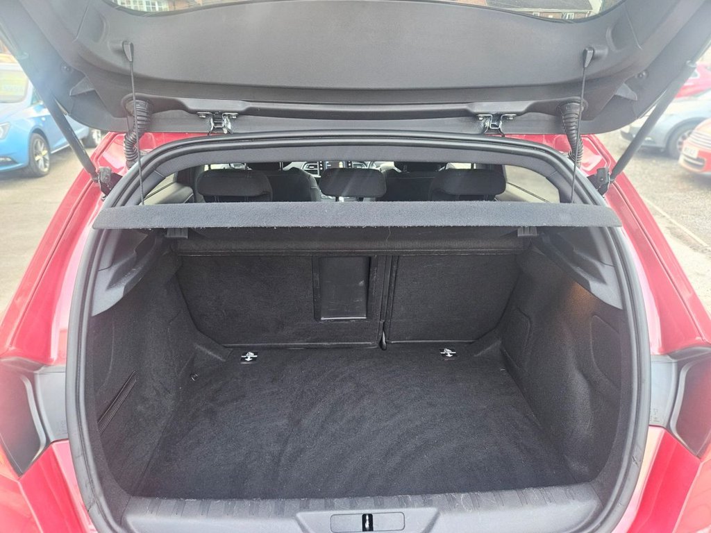 Used Peugeot 308 2018 for sale - 76510251: Photo 15