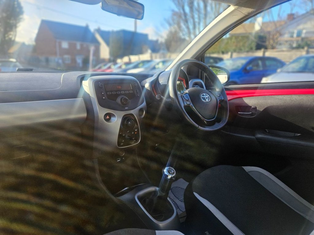 Used Toyota AYGO 2016 for sale - 76617465: Photo 6