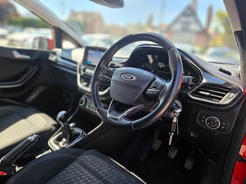 Used Ford Fiesta 2017 for sale - 79059248: Photo