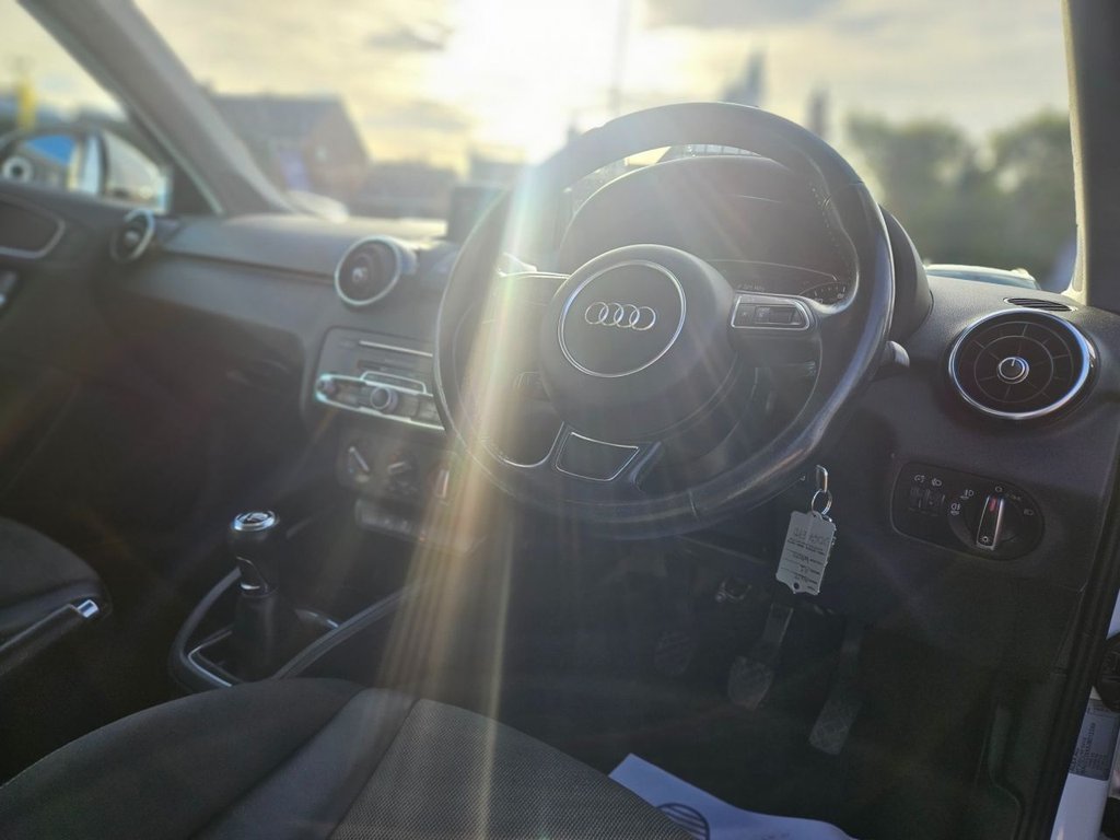 Used Audi A1 2017 for sale - 76768574: Photo 2