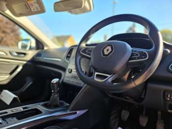 Used Renault Megane 2018 for sale - 74331920: Photo