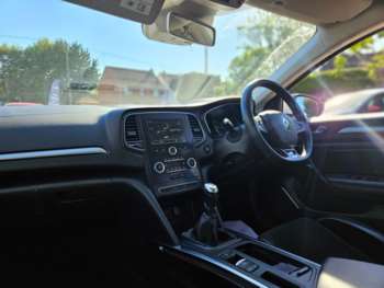 Used Renault Megane 2018 for sale - 74331920: Photo