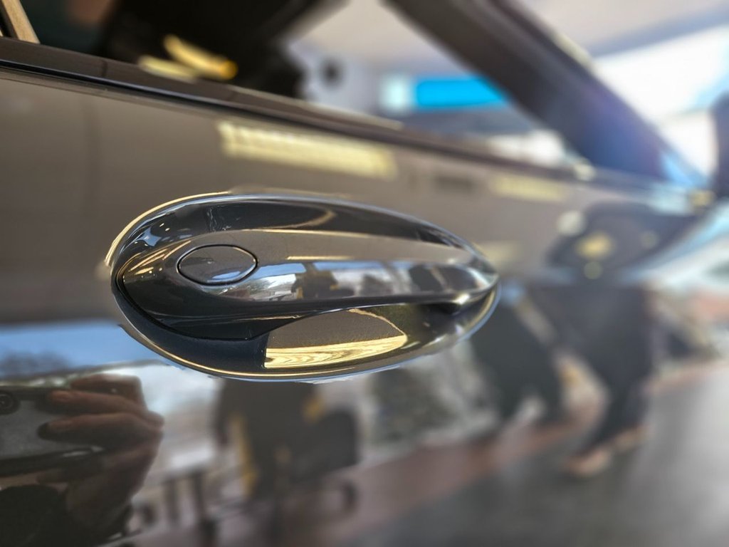 Used BMW 8 Series 2020 for sale - 77031135: Photo 32