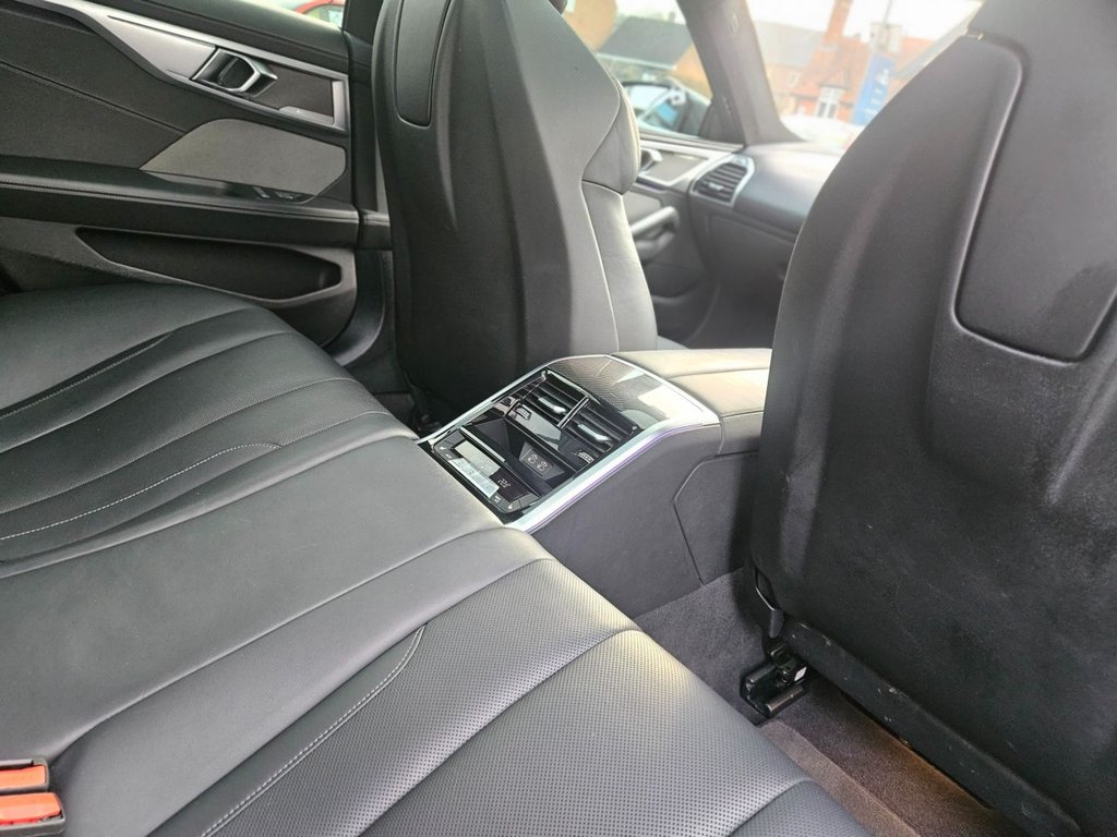 Used BMW 8 Series 2020 for sale - 77031135: Photo 38