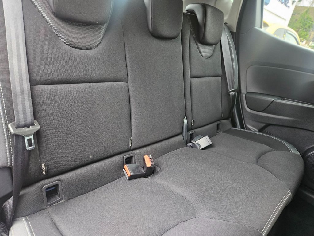 Used Renault Clio 2018 for sale - 76986074: Photo 10