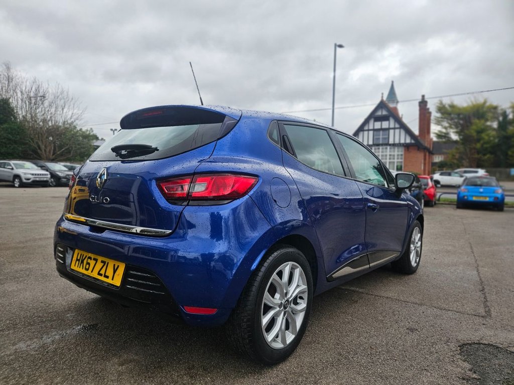 Used Renault Clio 2018 for sale - 76986074: Photo 21