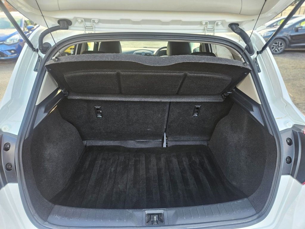 Used Nissan Pulsar 2017 for sale - 76768585: Photo 16