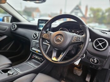 Used Mercedes-Benz A-Class 2016 for sale - 77027368: Photo
