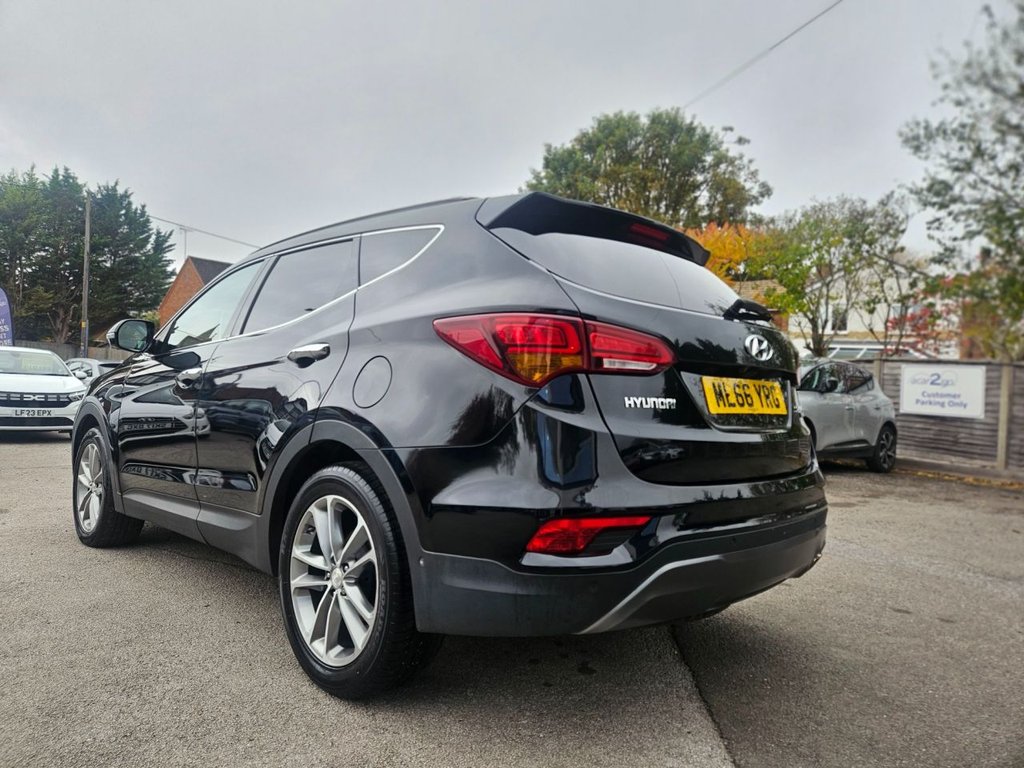 Used Hyundai Santa Fe 2016 for sale - 76185573: Photo 11