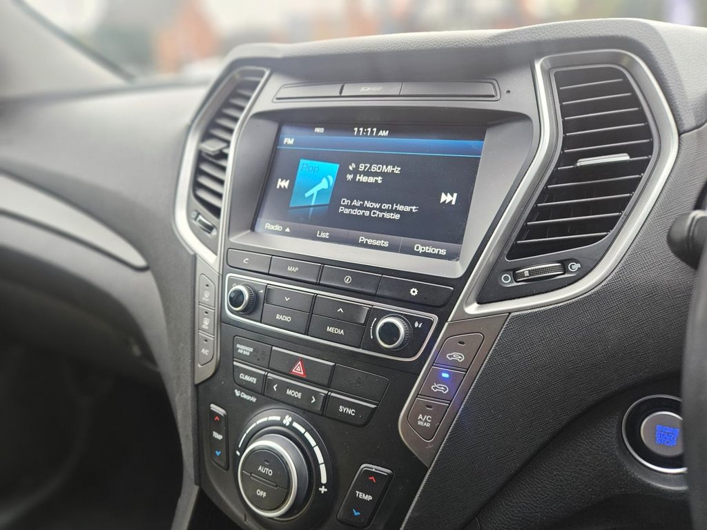 Used Hyundai Santa Fe 2016 for sale - 76185573: Photo 28