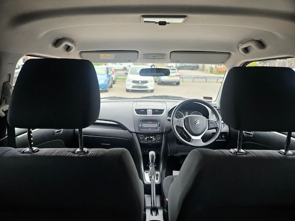 Used Suzuki Swift 2015 for sale - 76106001: Photo 12