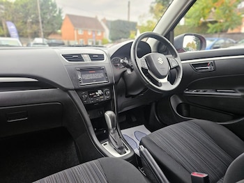 Used Suzuki Swift 2015 for sale - 76106001: Photo 4