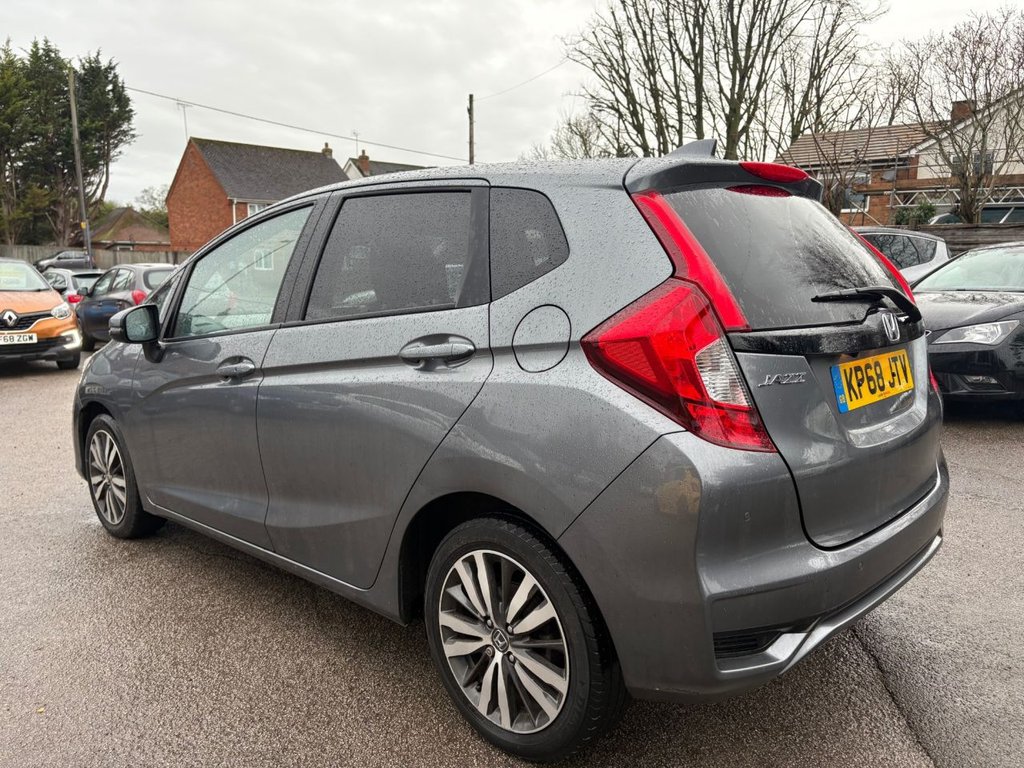 Used Honda Jazz 2018 for sale - 77188452: Photo 6