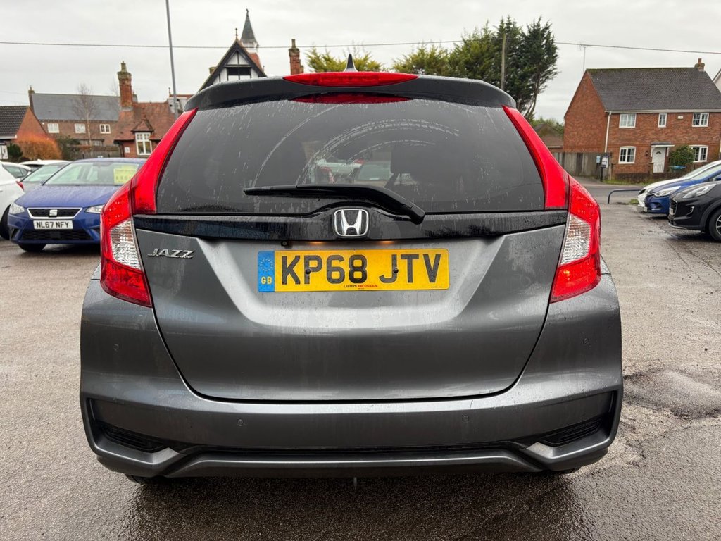 Used Honda Jazz 2018 for sale - 77188452: Photo 7