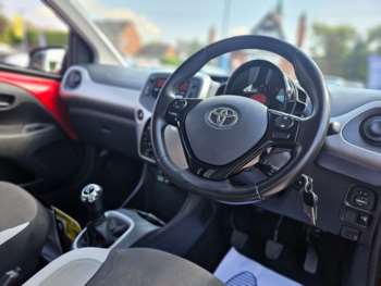 Used Toyota AYGO 2017 for sale - 74784795: Photo