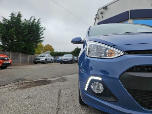 Used Hyundai i10 2015 for sale - 76173084: Photo 9