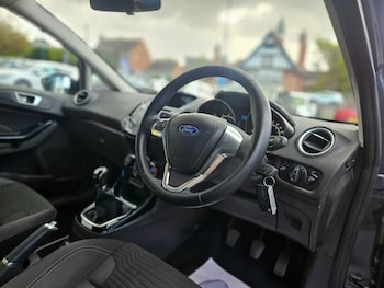 Used Ford Fiesta 2015 for sale - 78569835: Photo
