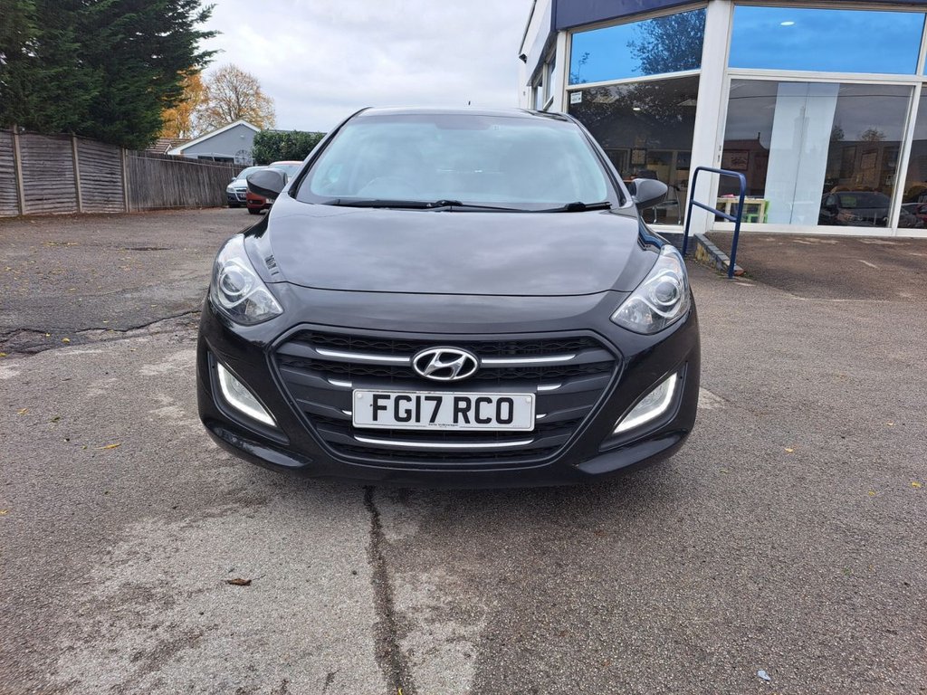 Used Hyundai i30 2017 for sale - 76356653: Photo 3