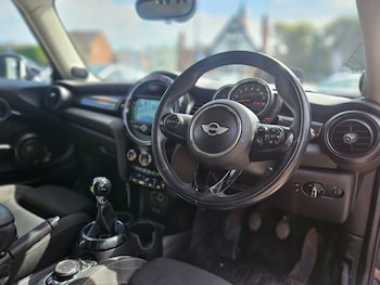 Used MINI Hatch 2017 for sale - 78738308: Photo