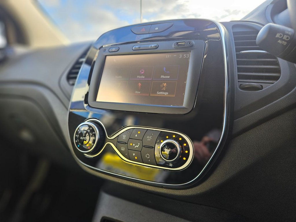 Used Renault Captur 2018 for sale - 76323718: Photo 8