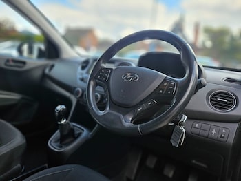 Used Hyundai i10 2019 for sale - 78583174: Photo