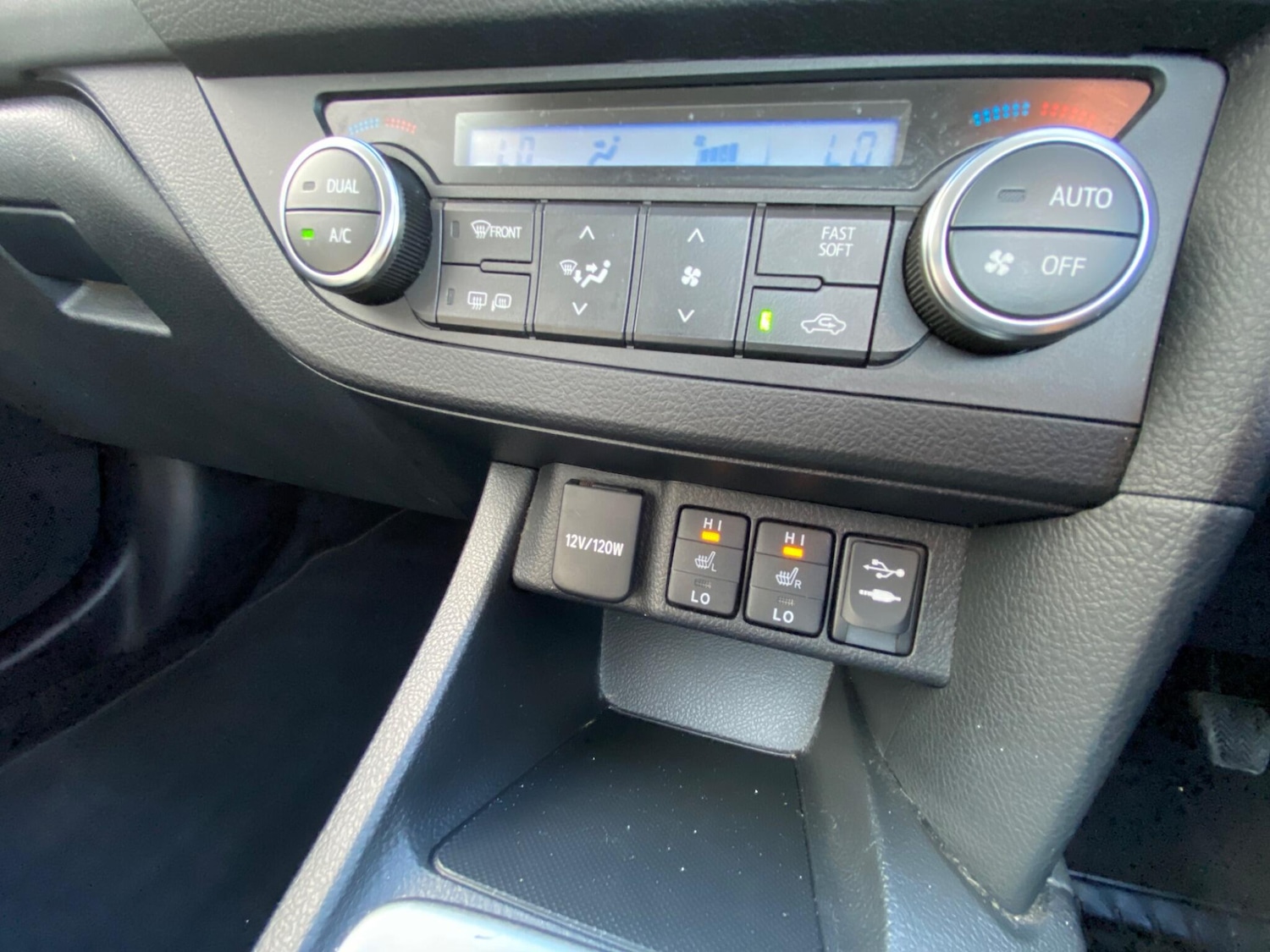 Used Toyota Auris 2013 for sale - 78171405: Photo 41