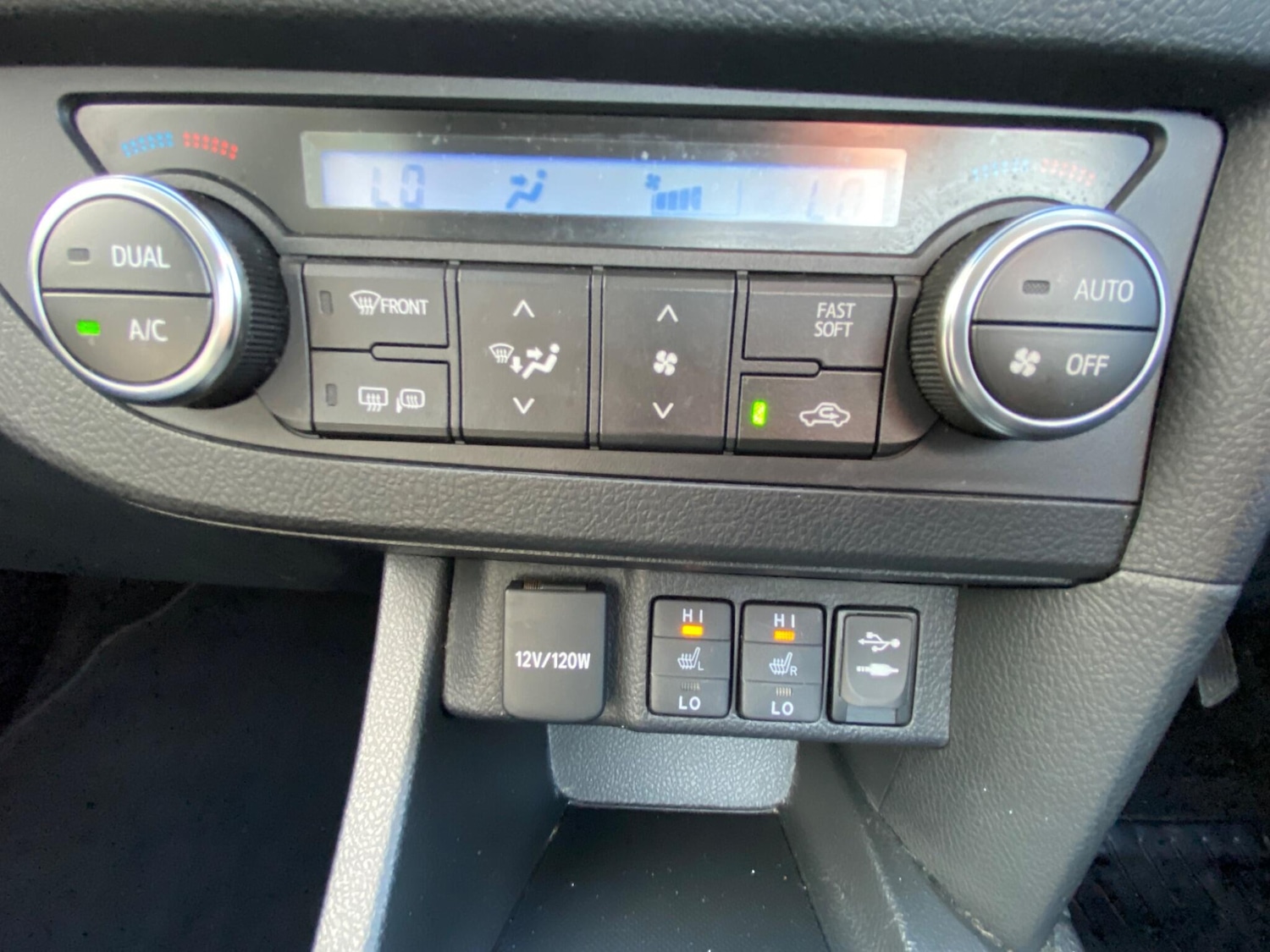 Used Toyota Auris 2013 for sale - 78171405: Photo 42