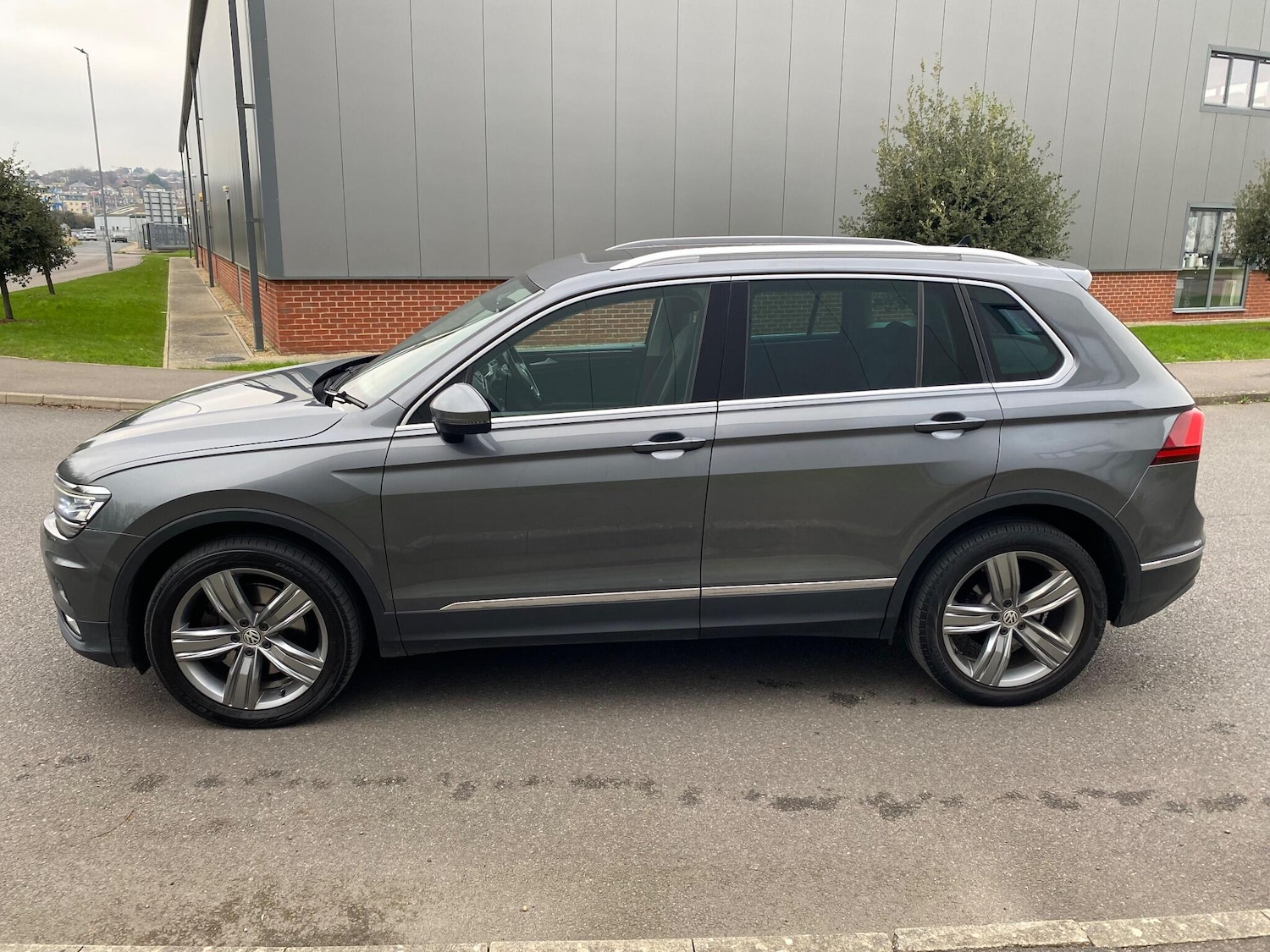 Used Volkswagen Tiguan for sale - 77292012: Photo 15