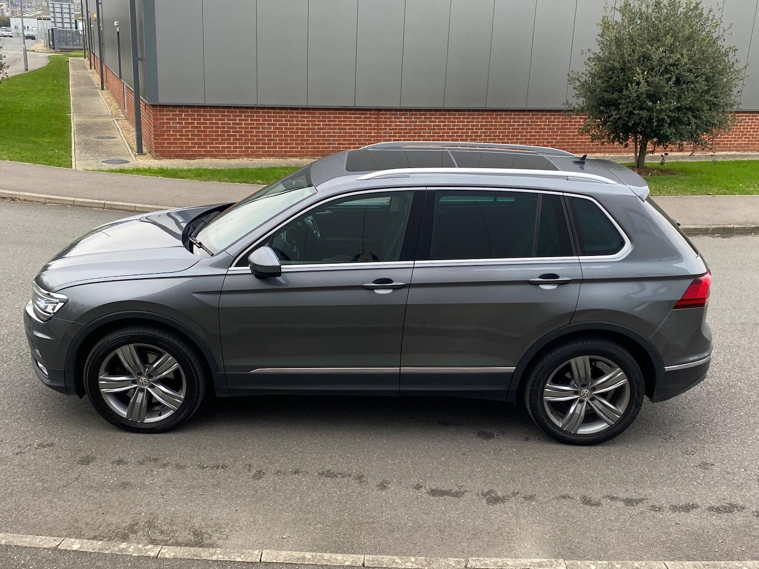 Used Volkswagen Tiguan for sale - 77292012: Photo 16