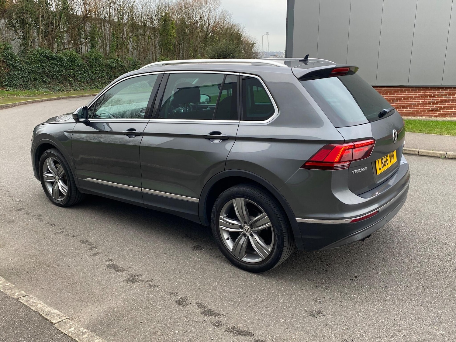 Used Volkswagen Tiguan for sale - 77292012: Photo 17