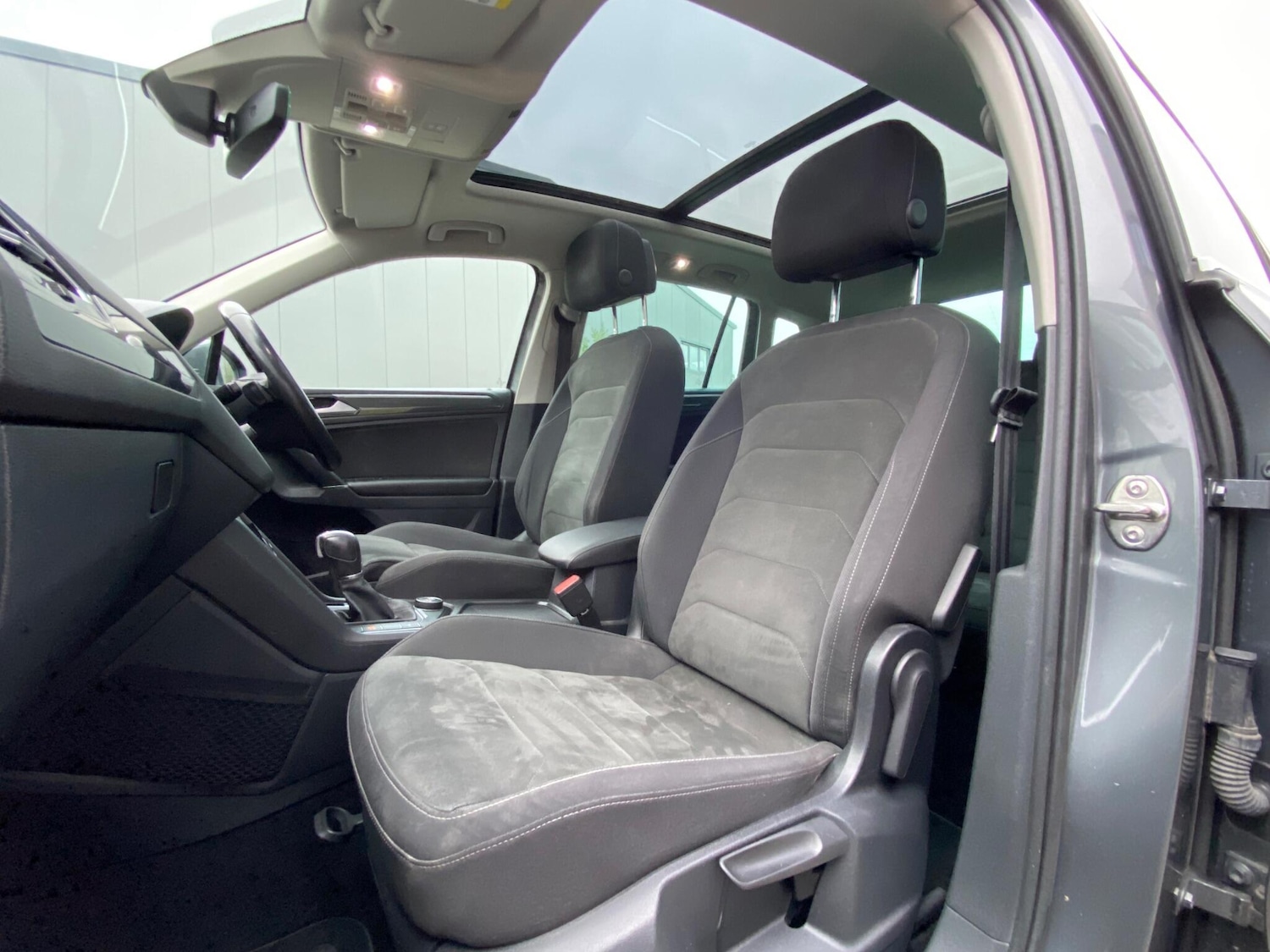 Used Volkswagen Tiguan for sale - 77292012: Photo 51