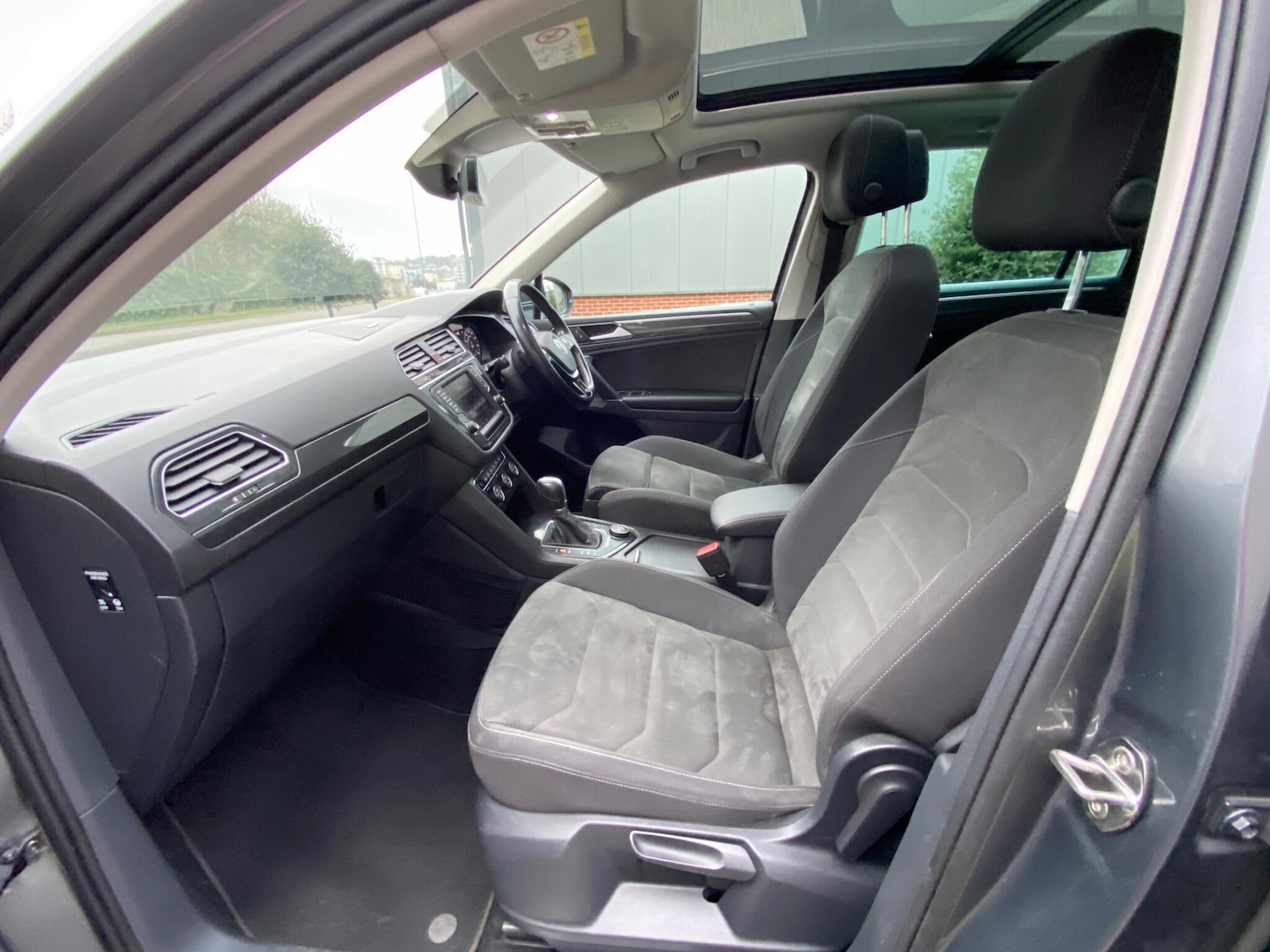 Used Volkswagen Tiguan for sale - 77292012: Photo 52