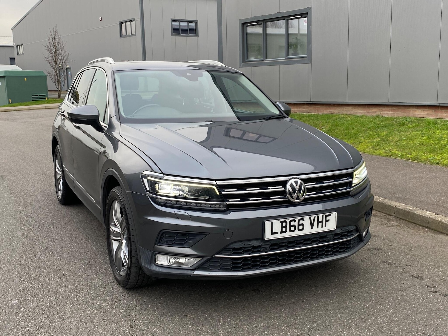 Used Volkswagen Tiguan for sale - 77292012: Photo 6