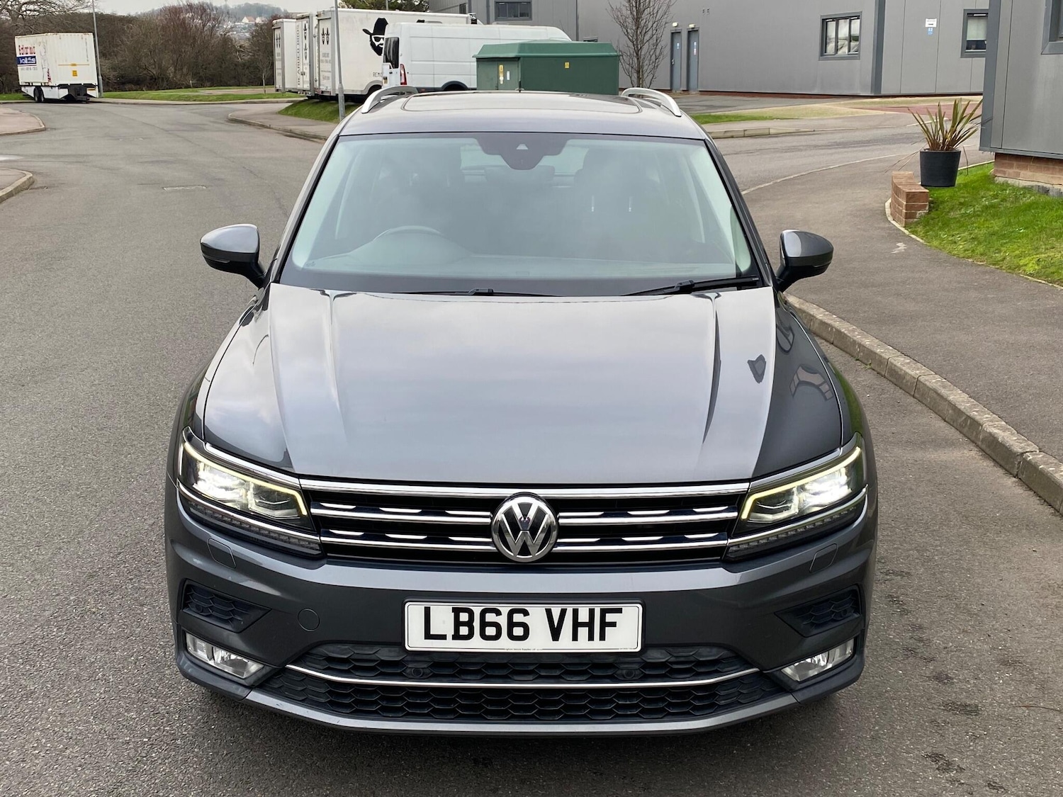 Used Volkswagen Tiguan for sale - 77292012: Photo 9