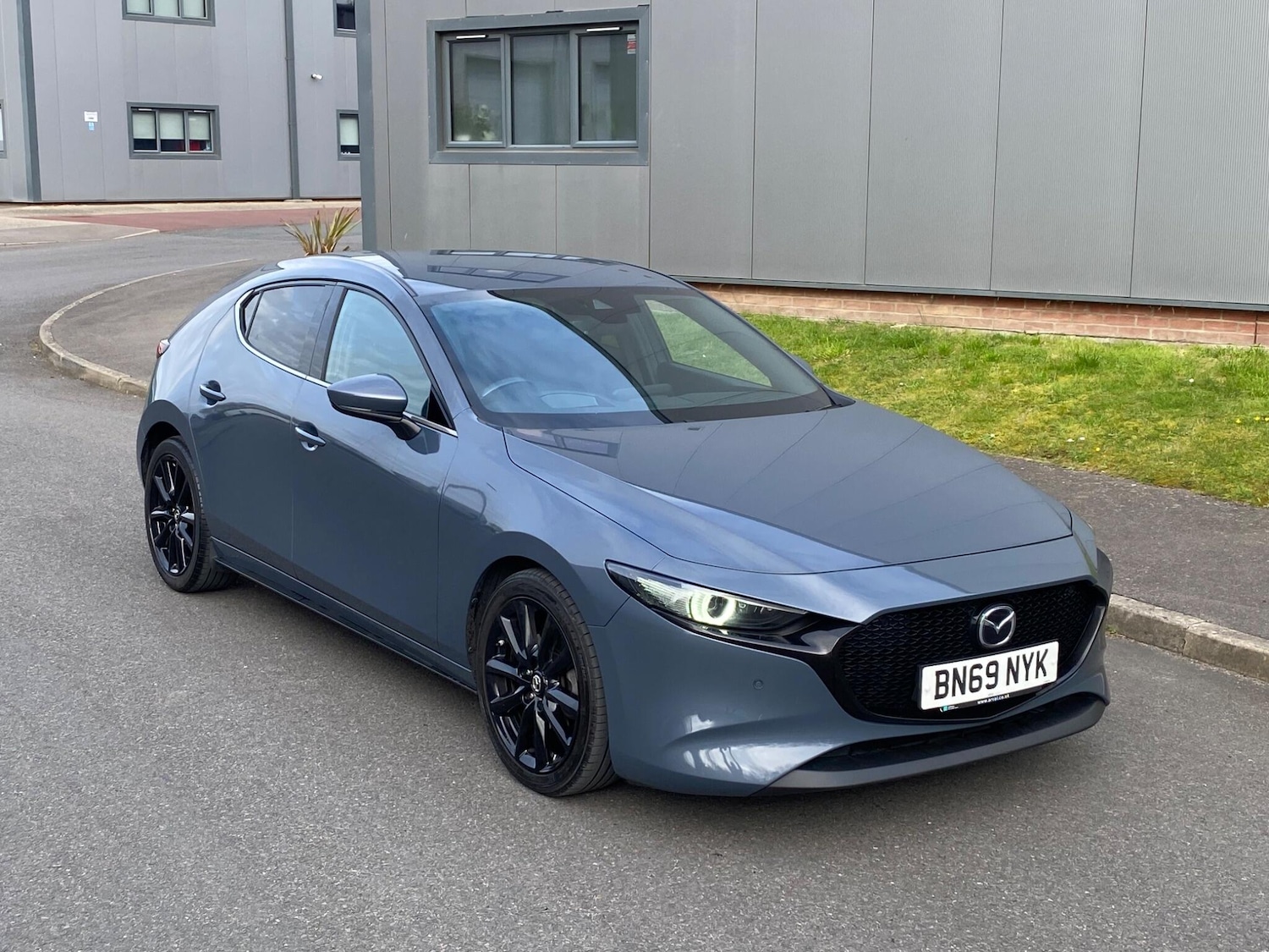 Used Mazda Mazda3 for sale - 78135626: Photo 4