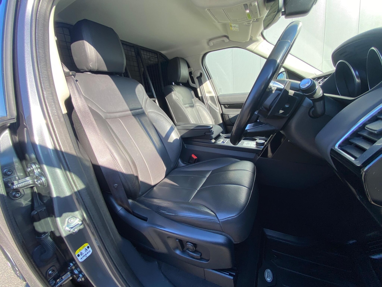 Used Land Rover Discovery 2018 for sale - 77958572: Photo 28