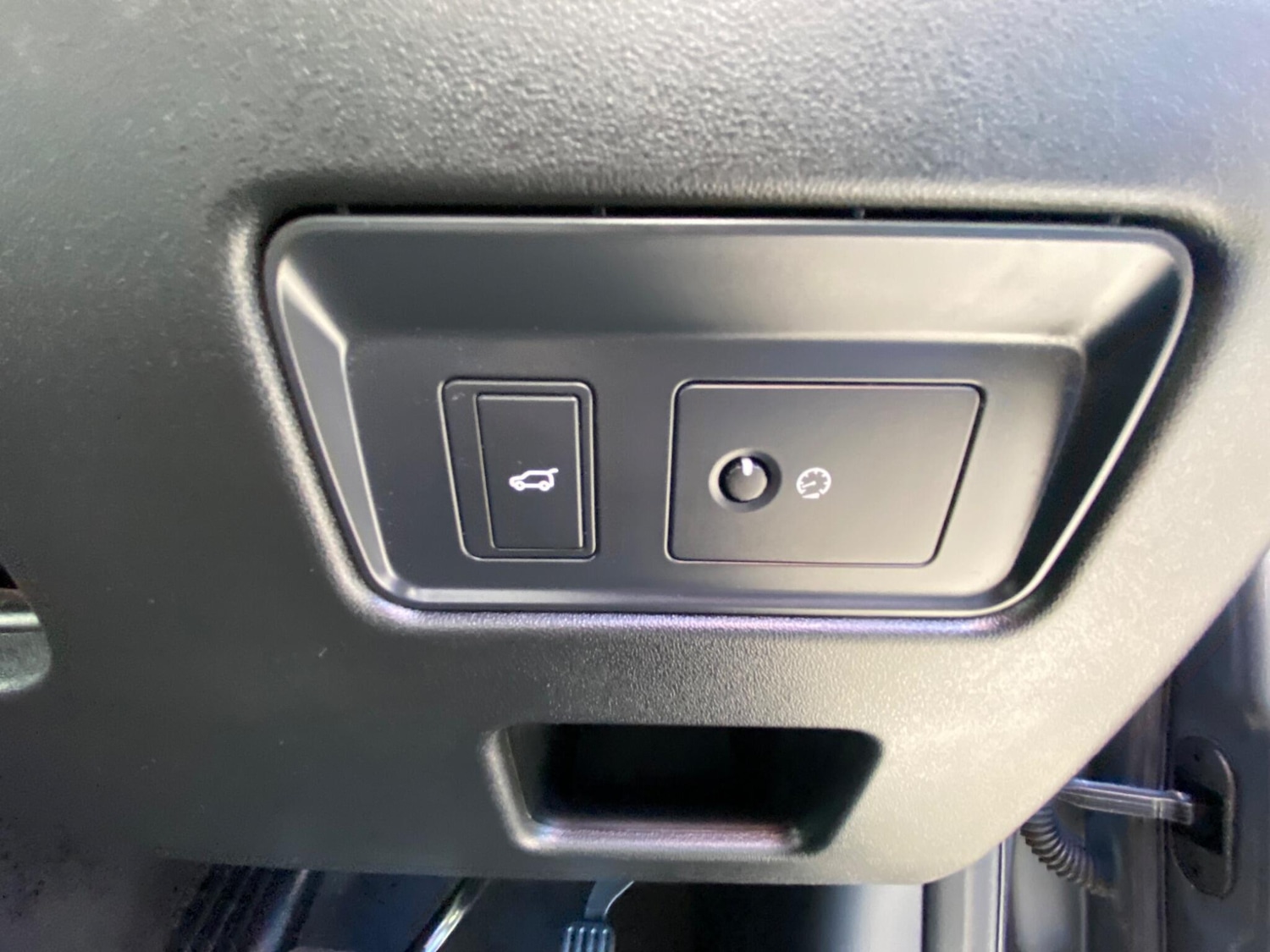 Used Land Rover Discovery 2018 for sale - 77958572: Photo 33