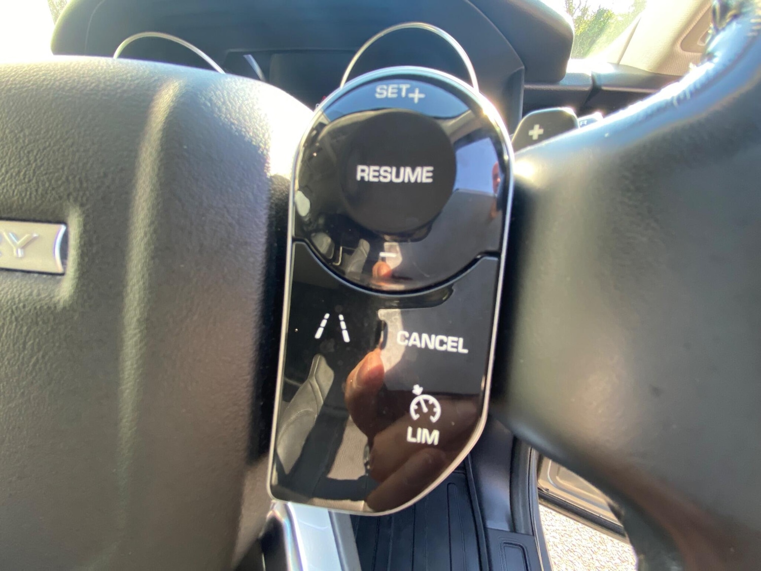 Used Land Rover Discovery 2018 for sale - 77958572: Photo 34